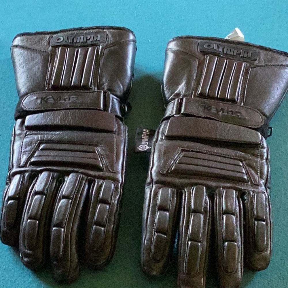 Men’s medium motorcycle gloves, Olympia